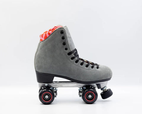 Chuffed Skates X HOQ Wanderer Concrete Rollerskates