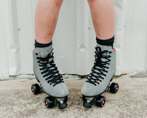 Chuffed Skates X HOQ Wanderer Concrete Rollerskates